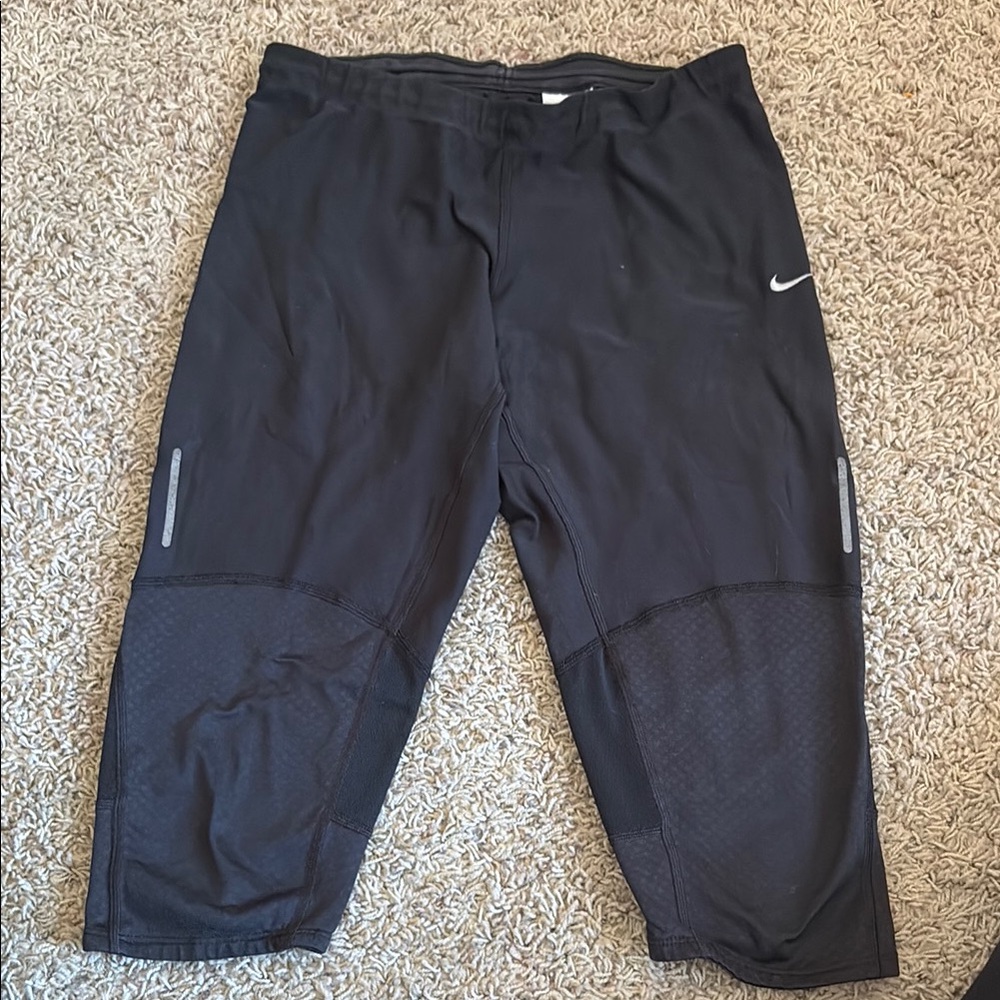 Nike Black Athletic Capris